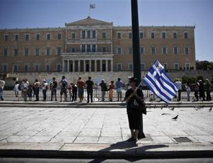 Suicides up 26% in economic crisis-hit Greece