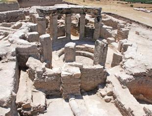 Excavations reveal remains of a Turkish bath in Aegean province