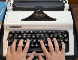 Snowden scandal brings back the typewriter in Russia