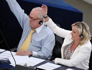 EU lawmakers lift French far-right leader Le Pens immunity