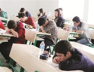 Government plans to shut down private exam courses