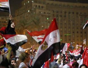 Top judge Mansour sworn in as Egypt interim president