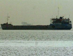 8 Turks detained as freighter stopped in Yemeni waters