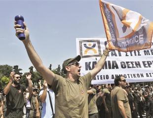 Greek unions to strike over cuts in public jobs