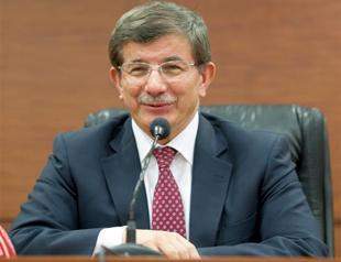Foreign Minister Davutoğlu wins lawsuits against main opposition leader