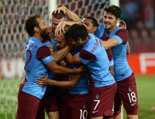 Fervor, doubt and relief in Trabzonspors Europa League debut against Derry City