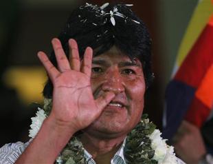 Latin leaders sides with Morales on Snowden saga