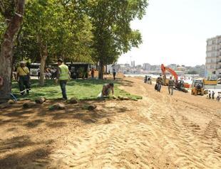 Kadıköy dock ready for festival for Gezi crowd