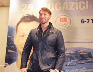 Legendary Thorpe seeks comeback to pool glory