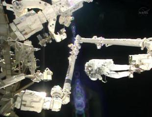 Astronaut helmet leak forces abrupt end to spacewalk