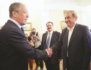 Russia urges sides in Syria to work together