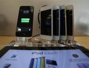 Apple developing iPhones and tablets with bigger screens: report