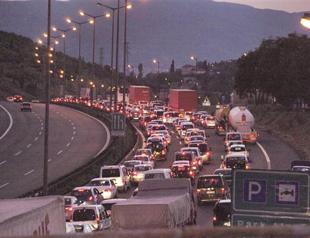 Mandatory new license fees drop from 101 to 15 liras after Twitter outcry