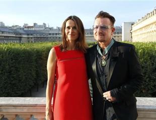 Fance gives culture honor to U2’s Bono