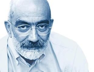 Turkish PM wins two cases against journalists