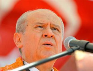 Turkish nationalist leader undergoes eye surgery