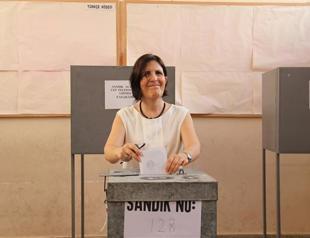 Opposition wins Turkish Cyprus elections, Denktaş earns key role