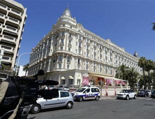 Jewels worth $53 million stolen in Cannes, investigator says