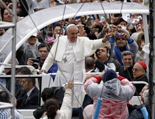 Pope celebrating first public Mass in Brazil