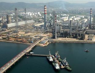 Tax probe at Koç-owned firms drives shares down