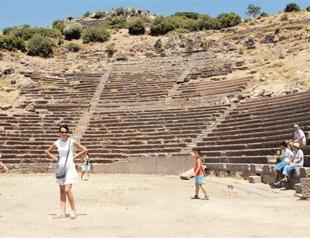 Ancient theater set for return in Assos