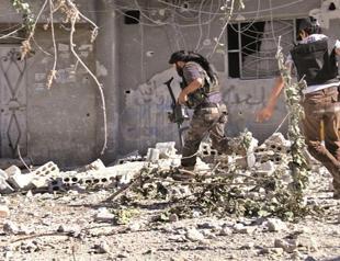 Radicals tarnishing Syria revolt, says FM Davutoğlu