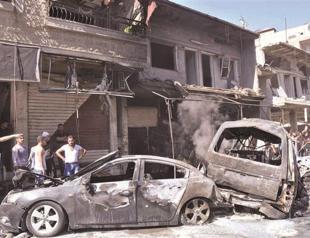 Damascus car bomb kills 10, wounds 62
