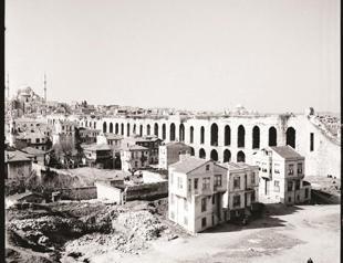 Picturing Byzantine Istanbul exhibit