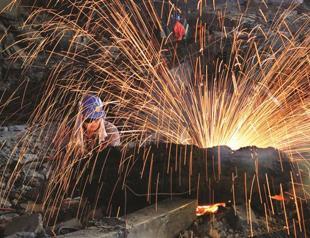 China orders production cuts in some industries