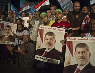 Morsi backers plan fresh rallies, defying Egypts police