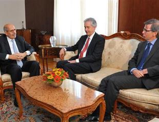 US urges negotiated return to democratic rule in Egypt