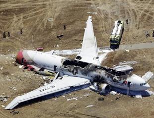 Asiana offers $10,000 to crashed plane survivors