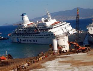 Two workers killed while disassembling ‘Love Boat’ in Turkey