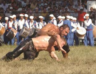 Turkey’s oil wrestling champion to be stripped of title for doping