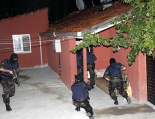 Police stage narcotics operations in Istanbul