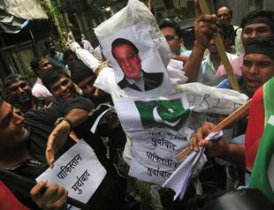 Pakistan PM urges new beginning with India