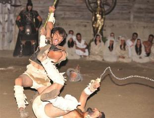 Would-be gladiators fighting for regular jobs after closure of school