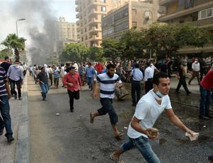 Egypt declares state of emergency after scores killed in Cairo crackdown