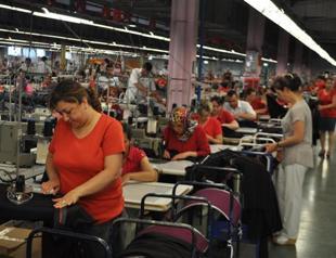 Turkish unemployment rebounds in May, still higher than last year