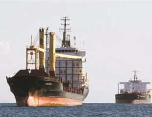 Oil hits four-month high as Egypt stokes supply fears