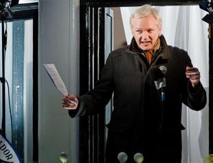 Australian WikiLeaks candidate quits