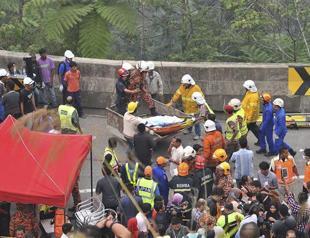 37 killed in Malaysias deadliest road accident: Official