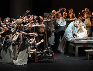 Russian theatre legend Lyubimov makes Bolshoi debut at 95