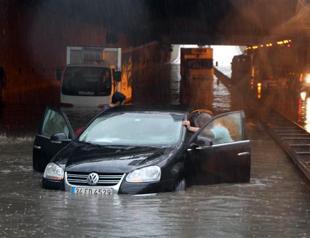 Heavy rain takes over Istanbul