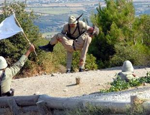 Center shows reality of war with 3-D exhibitions