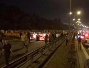 Police use tear gas against crowd who tries to cross the Bosphorus Bridge