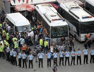 350 detained according to Istanbul Bar Association