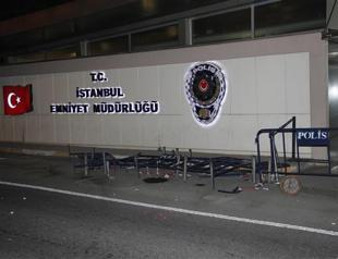 Suspect detained after driving into Istanbul Police Headquarters