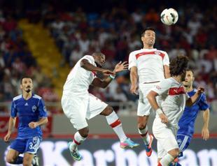 Curtain rises on Turkish Super League marathon with goalless draw