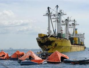 28 dead, two hundred missing in Philippine ferry disaster